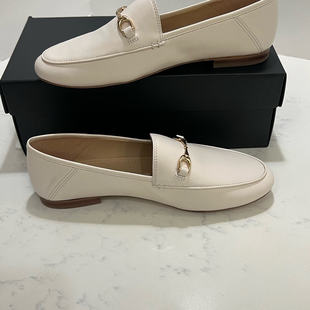 Coach Women's Cream Loafers with Gold Detail - Picture 5 of 14